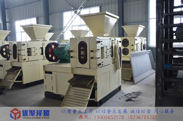 壓球機(jī)設(shè)備